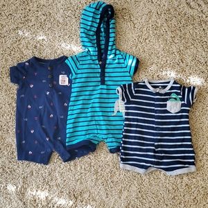3 rompers - newborn